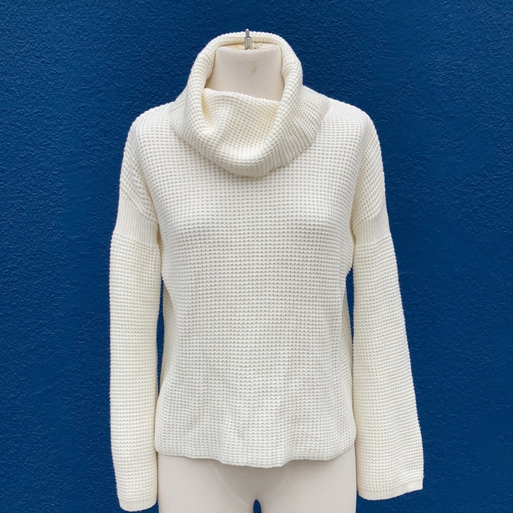 Splendid Waffle Cowl Neck Pullover Bell Sleeve - Picture 10 of 12